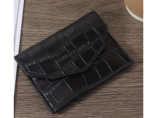 Help me I lost my black wallet today