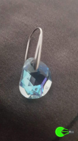 lost-earring-at-cheltenham-big-0