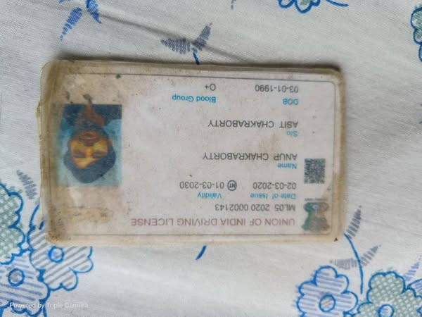 found-a-lost-wallet-near-kunjalata-hotel-big-2