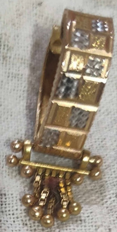 lost-earring-alert-big-0