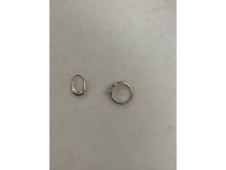 Some missing her ring