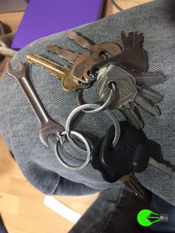 bunch-of-key-found-in-burswood-wa-bunch-of-keys-big-0