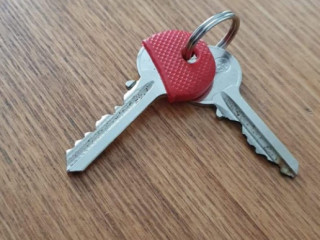 Found keys at in hardest street