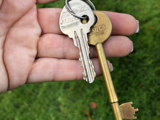 Keys found at Calderstones Park