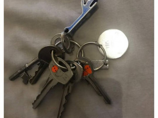 Found keys on Harper road
